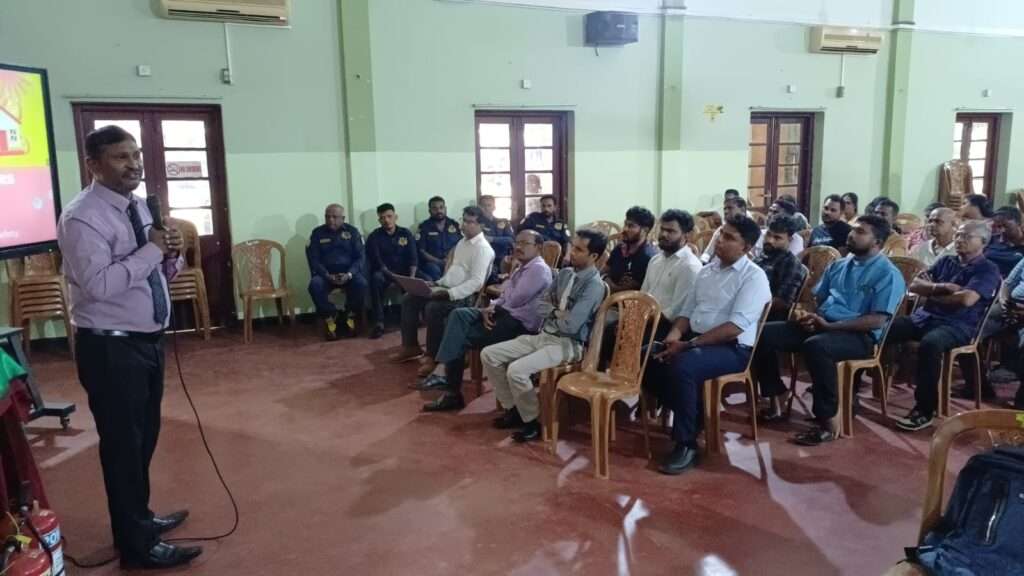 மட்டு மாநகர சபையில் தீ பாதுகாப்பு விழிப்புணர்வு செயலமர்வு