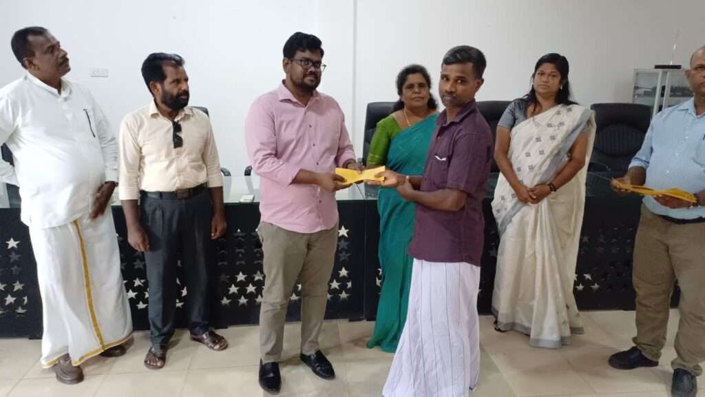 வவுணதீவு சிறிய, நடுத்தர வியாபாரி களுக்கான நிதியுதவி