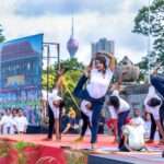 கொழும்பில் பிரமாண்டமாக நடந்த சர்வதேச யோகா தின நிகழ்ச்சி