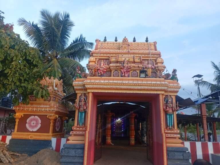 துறைநீலாவணை முத்துமாரியம்மன் ஆலய சக்தி விழா நாளை ஆரம்பம்