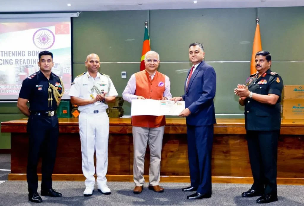 இலங்கை இராணுவத்திற்கு இந்தியா மருத்துவ உபகரணங்கள் நன்கொடை