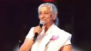 பிரபல பாடகி கானக்குயில் எஸ். ஜானகி காலமானார்.
