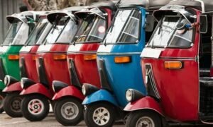 பெட்ரோல் விலை குறைந்தாலும் ஓட்டோ கட்டணம் குறையாது
