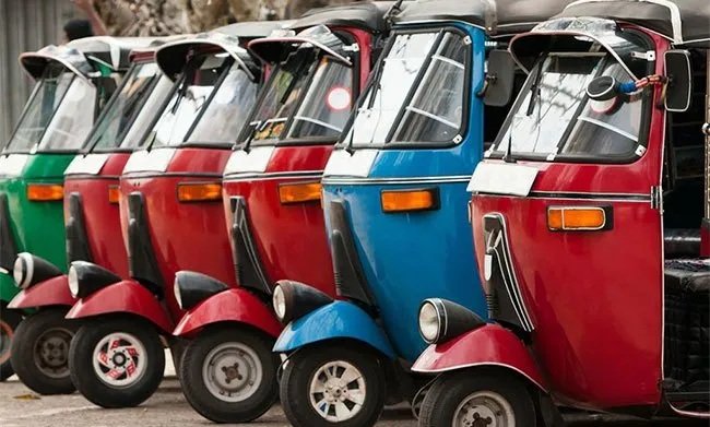 பெட்ரோல் விலை குறைந்தாலும் ஓட்டோ கட்டணம் குறையாது