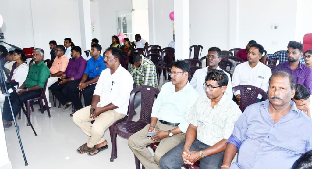 சாவகச்சேரியில் கல்விக் கூட்டுறவுச் சங்க அலுவலகம்