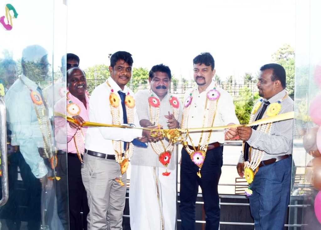 சாவகச்சேரியில் கல்விக் கூட்டுறவுச் சங்க அலுவலகம்