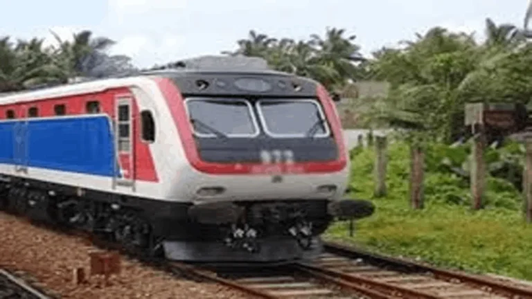 அம்பேபுஸ்ஸை – அலவ்வை இடையே ரயில் சேவை பாதிப்பு