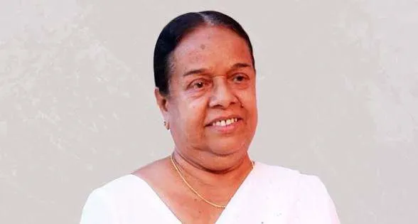 பிரபல பாடகி நந்தா மாலினி காலமானார்
