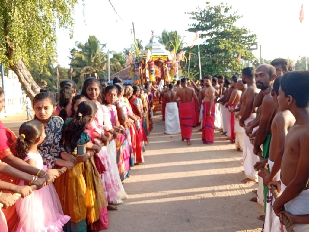 துறைநீலாவணை ஸ்ரீ தில்லையம்பலப் பிள்ளையார் ஆலய தேரோட்டம்