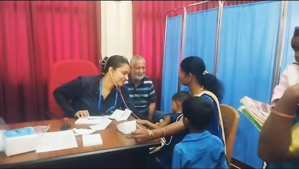 மடக்கும்புறை தோட்டத்தில் வெற்றிகரமான மருத்துவ முகாம்
