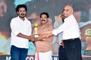 யாழில் சிறப்பாக நடைபெற்ற ‘குவியம் விருதுகள்’ விழா