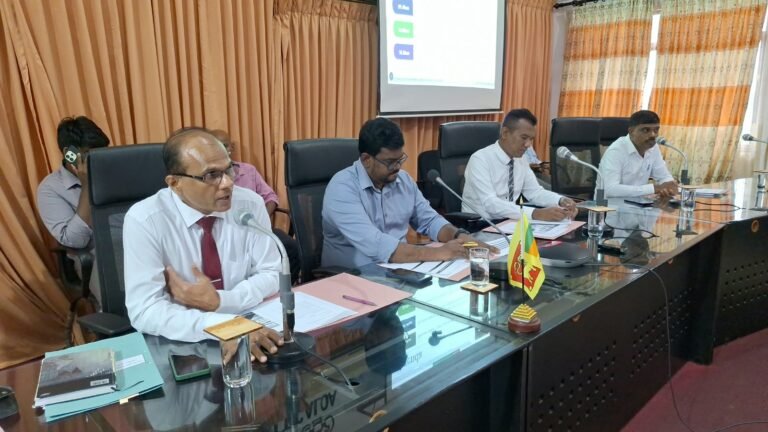 பாரிய வீதி அபிவிருத்தி திட்டங்களை துரிதமாக முடிவுறுத்த நடவடிக்கை