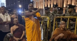 முடிவின்றித் தொடரும் மகா சங்கத்தினரின் போராட்டம்